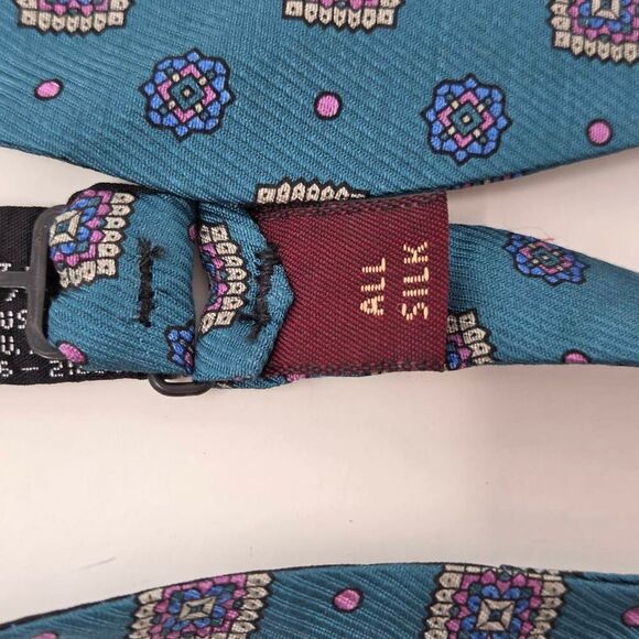 GJ CAHN SILK BOW TIE GREEN JADE PINK GEOMETRIC SATIN 2.25" WIDE ADJUSTABLE - Picture 3 of 4